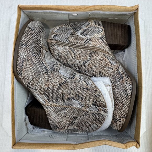 Very G Womens Size 11 Tan Snakeskin Hijack Ankle Booties Zip High Block Heels - Picture 10 of 16